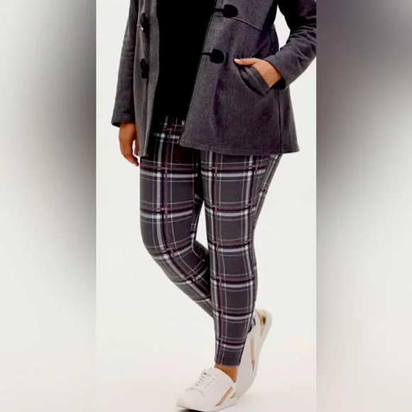 NWT Torrid Studio ponye slim fix heather gray pill on pixie pants Size 1R - Picture 1 of 8